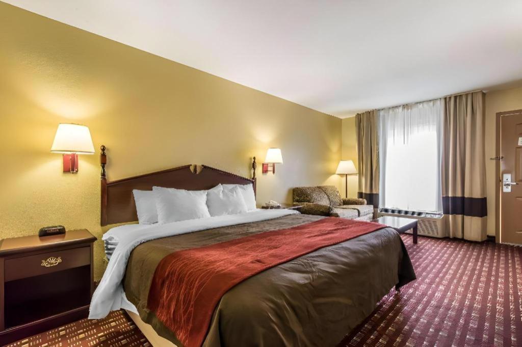 Quality Inn Andalusia Exterior photo