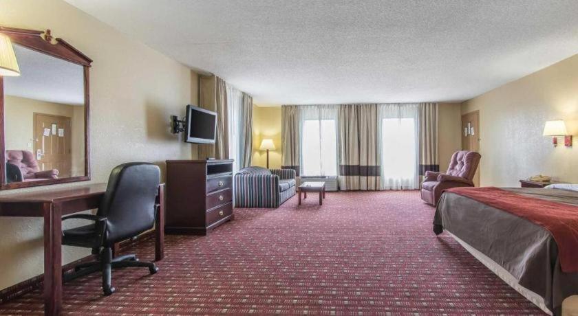 Quality Inn Andalusia Exterior photo