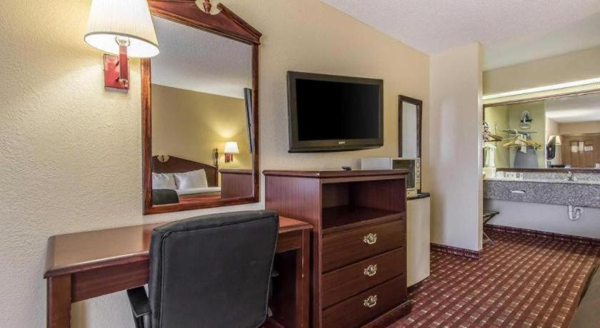 Quality Inn Andalusia Exterior photo