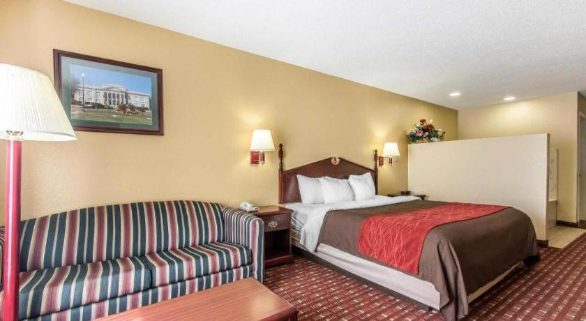 Quality Inn Andalusia Exterior photo